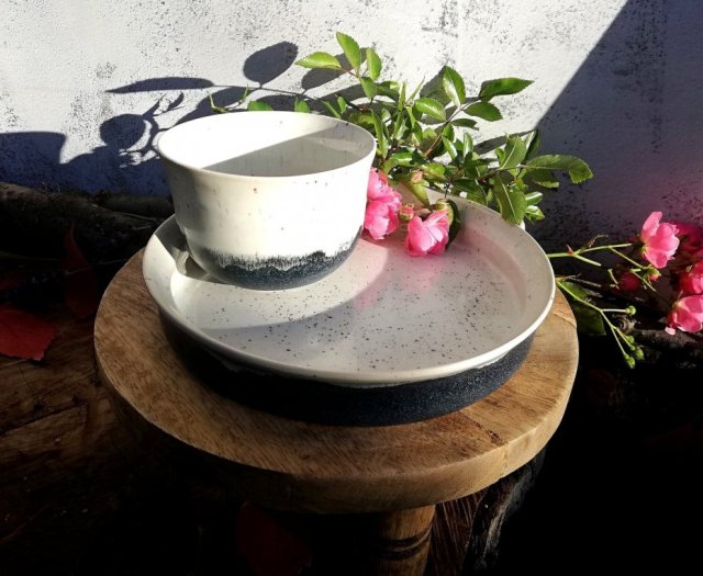 NOWOCZESNY ELEGANCKI 100% HAND-MADE ŚNIADANIOWY ZESTAW NACZYŃ CERAMICZNYCH dekoracyjnie naczynia kamionkowe GAIA-CERAMIKA