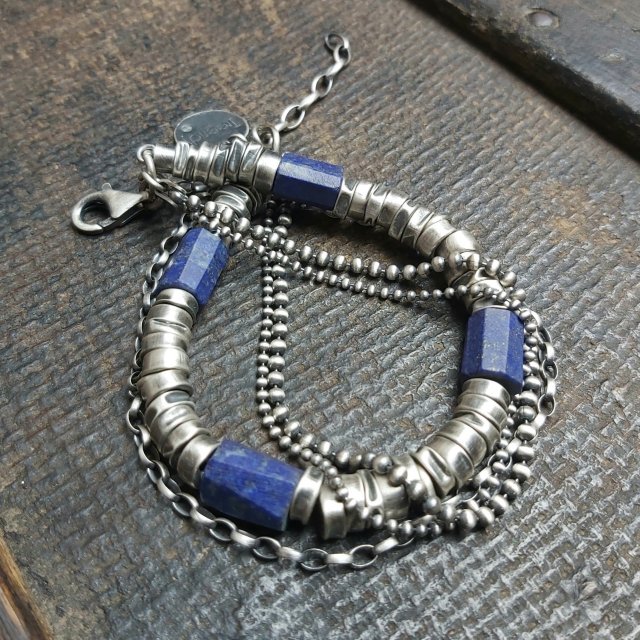 Bransoletka srebrna z matowym lapisem lazuli
