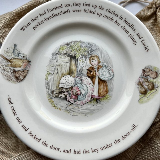 Beatrix Potter - Mrs. Tiggy Winkle ❀ڿڰۣ❀ Wedgwood of Etruria & Barlaston ❀ڿڰۣ❀ Talerz ❀ڿڰۣ❀