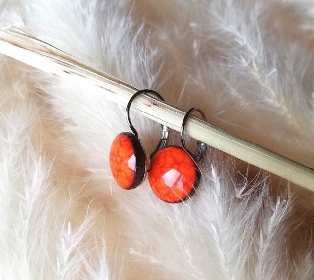Pomarańczowe damskie kolczyki wiszące ENERGETYCZNE KOLCZYKI DŁUGIE minimalistyczna barwna BIŻUTERIA HANDMADE prezent świąteczny dla niej GAIA -CERAMIK