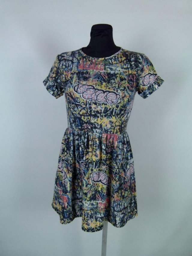CAMEO ROSE NEW LOOK sukienka graffiti / S