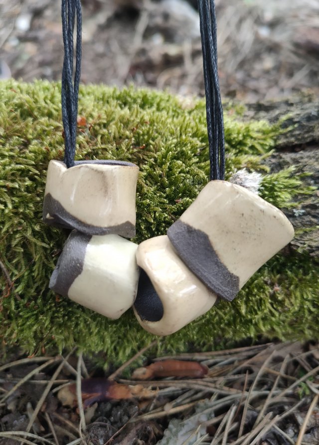 Ceramiczna zawieszka poczwórna