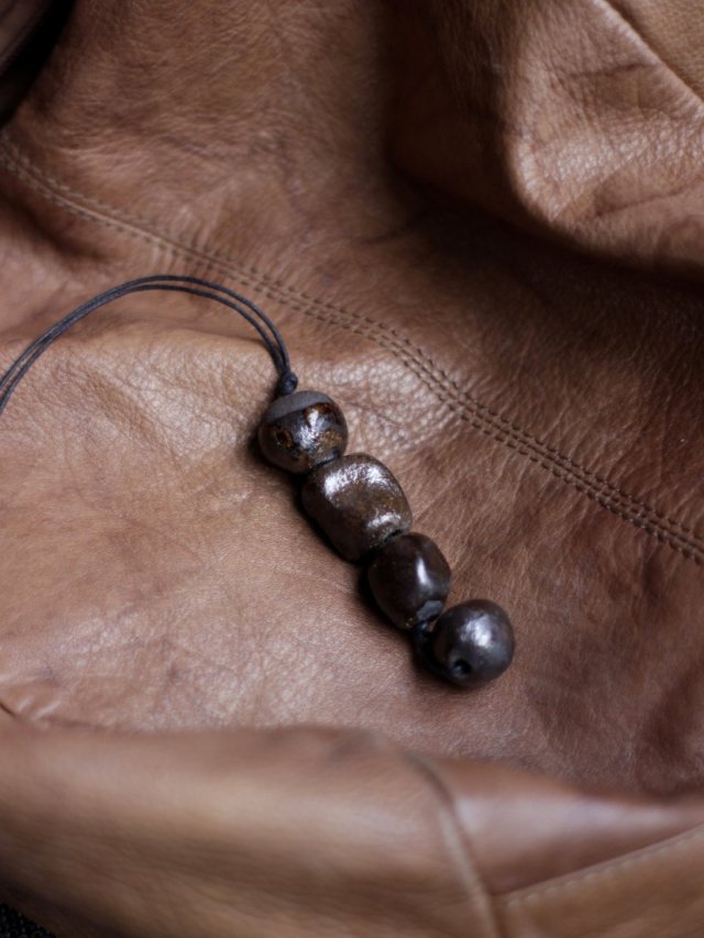 Ceramiczna zawieszka poczwórna