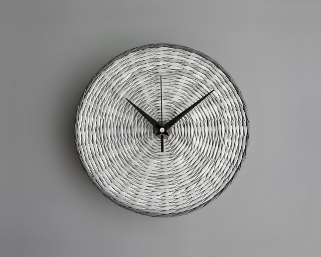Rustykalny zegar z ekologicznej wikliny
