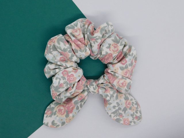 Gumka do włosów, scrunchie.