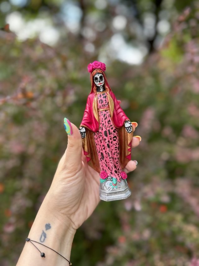 Matka Boska Meksykańska Santa Muerte Pink Panther