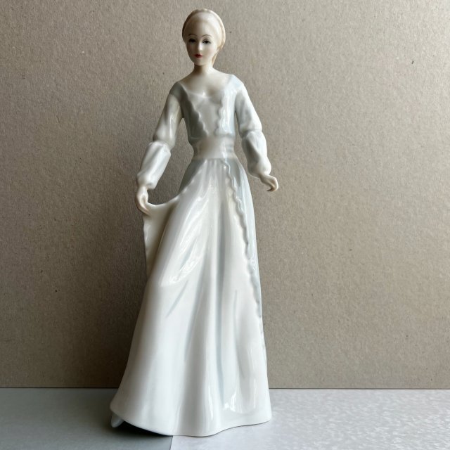 Unikat! 32cm.❤ ROYAL DOULTON "Demure" HN 3045 ❤ Reflections Series - Made in England Modelled by P Parsons❤ Rzadka duża figura
