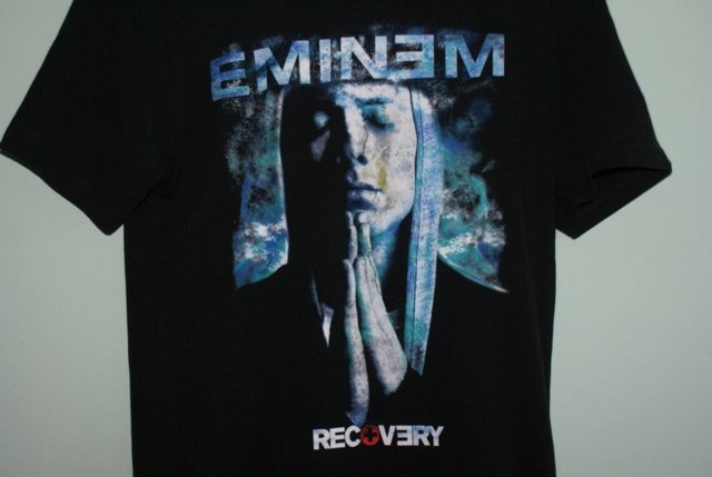 Oficjalna koszulka Eminem Recovery