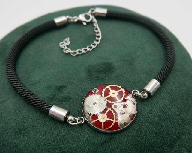 Mechaniczna bransoletka 157