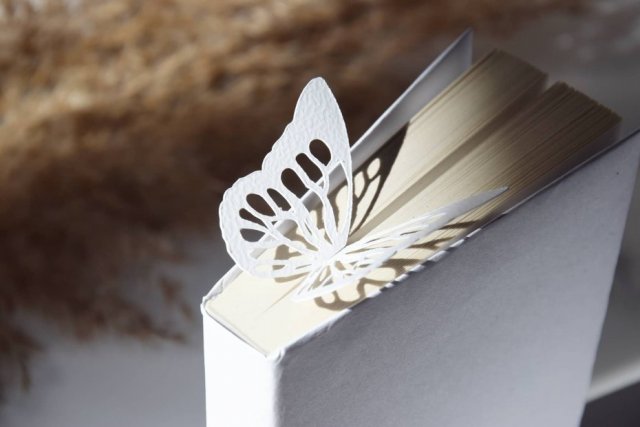 Zakładka do książki "On Paper"  Motyl Ażurowy