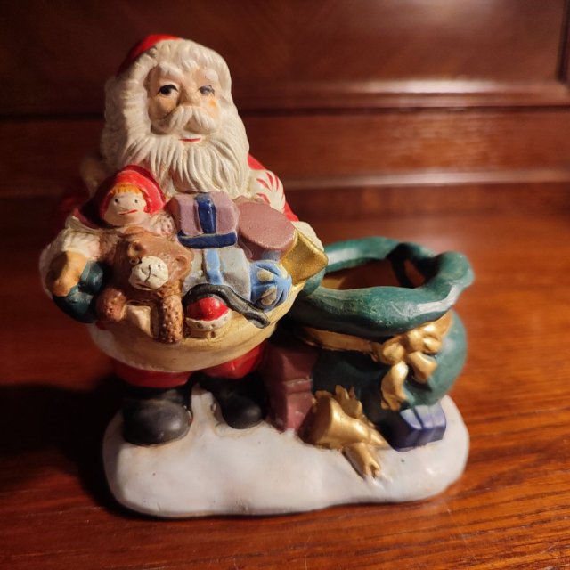 Figurka Mikołaj z prezentami