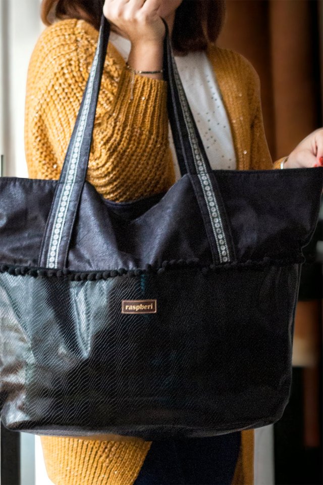 Czarna huge bag skóra węża