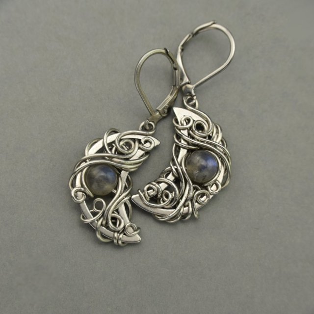 Kolczyki księżyce, półksiężyce, labradoryt, stal chirurgiczna, wire wrapping