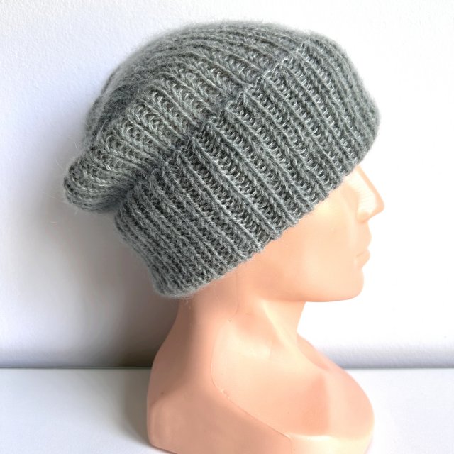 Ręcznie robiona czapka beanie AUREA 100% Baby Merino plus moher i jedwab 50/34 Zielona Szałwia - od ręki