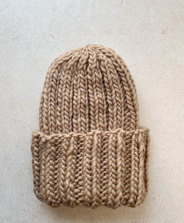 Zimowa czapka z wełny peruwiańskiej Buran masło orzechowe