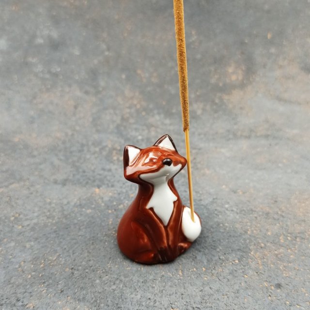 Porcelanowy rudy LISEK stojak na kadzidełko ozdobny, uroczy prezent ~ Slavic Porcelain by DelfinaDolls ~