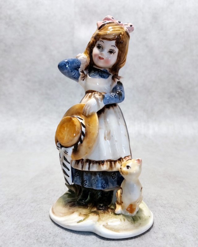Kato Kogei Porcelana Dziewczynka z kotkiem Japonia