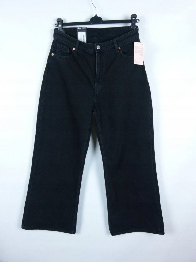 Monki - Micki Jeans Relaxed Fit z metką / 32 - XL