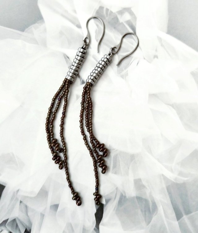 LONG IRIS BROWN