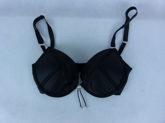 Biustonosz usztywniany Wonderbra - UK 32DD / EUR 70E