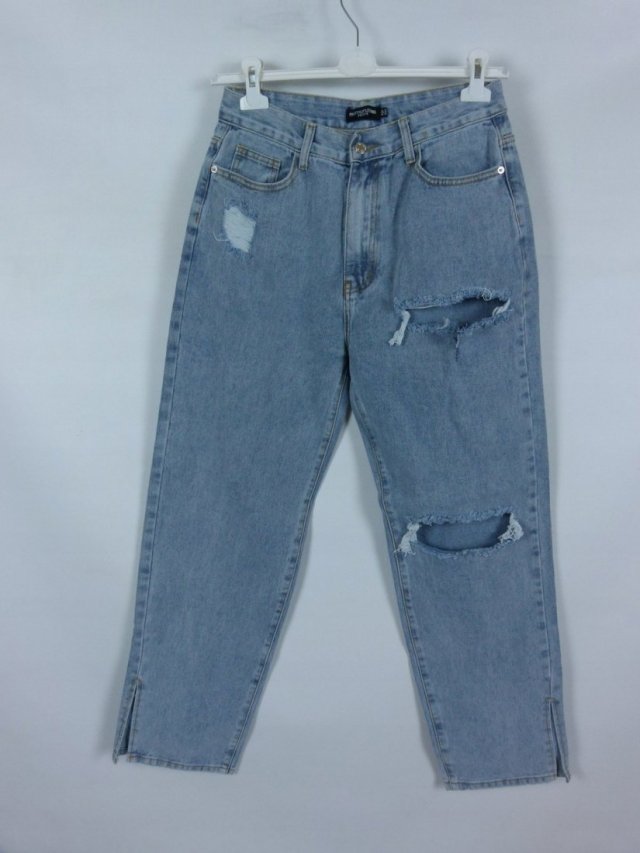 Pretty Little Thing mom jeans 14 / 40 petite metka