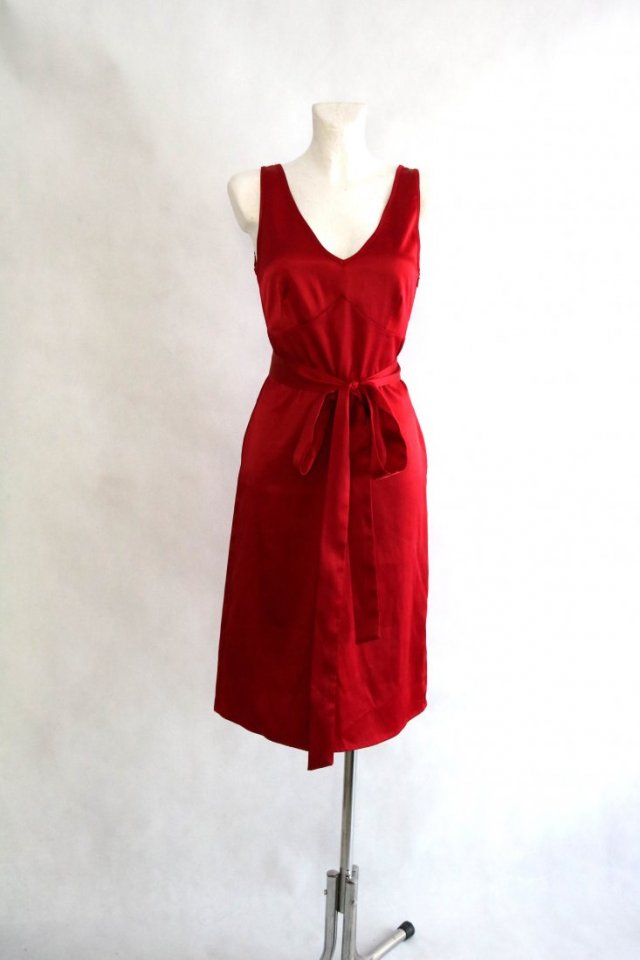 Czerwona sukienka z paskiem r 38