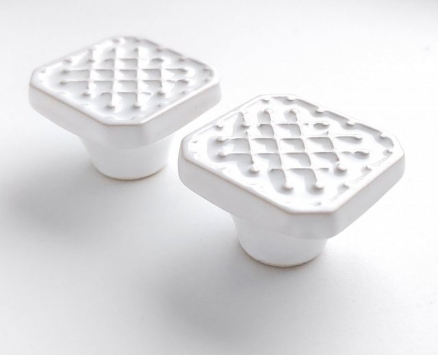 ceramiczne gałki do mebli, białe, wz.7