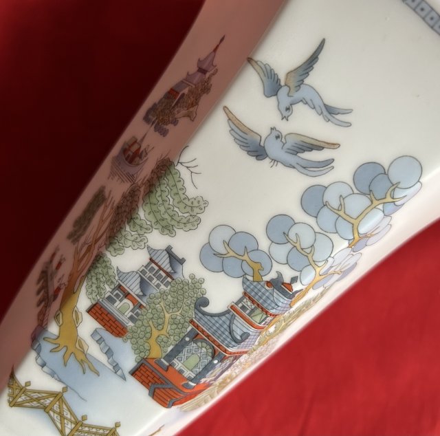 Wedgwood bone china - chinese legend - rzadko spotykana forma i seria - orientalne zdobienie