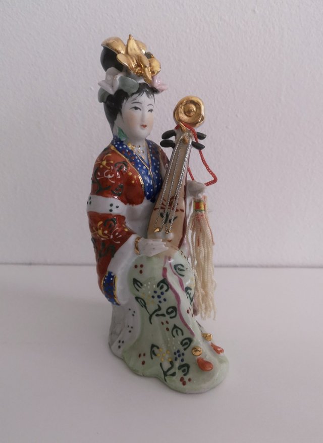 Japońska ceramiczna figurka