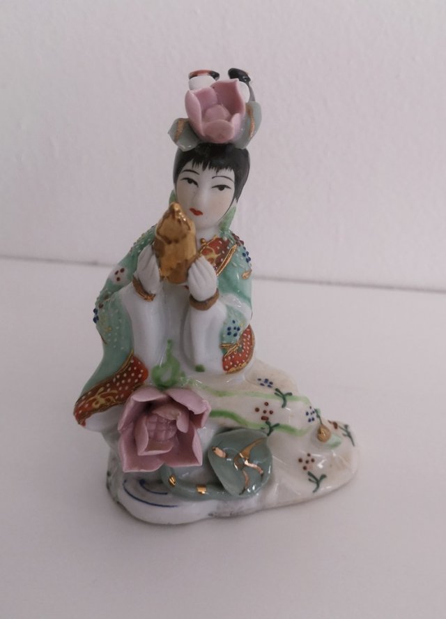 Japońska ceramiczna figurka