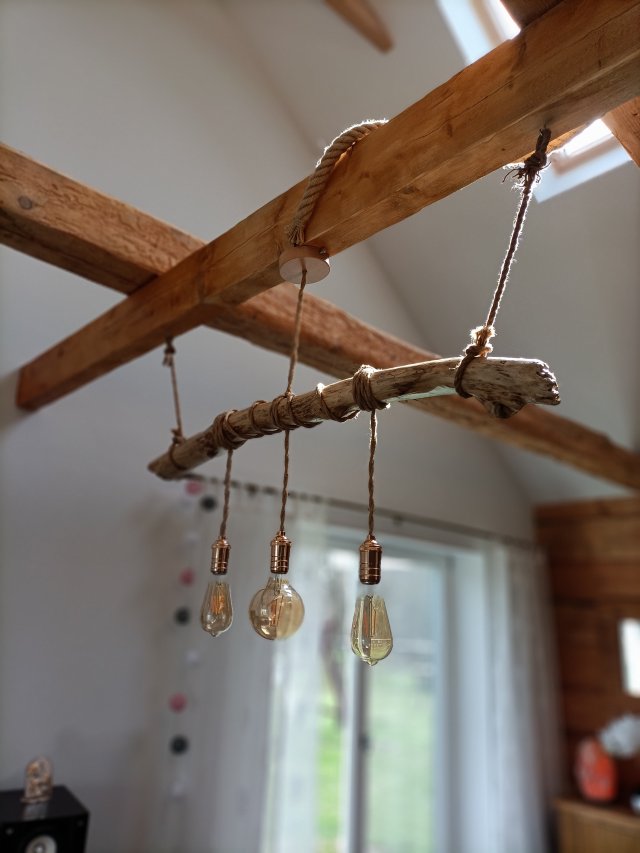 Drewniana lampa  wisząca
