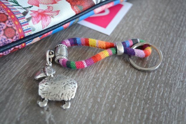 BRELOK BOHO RAINBOW OWCA