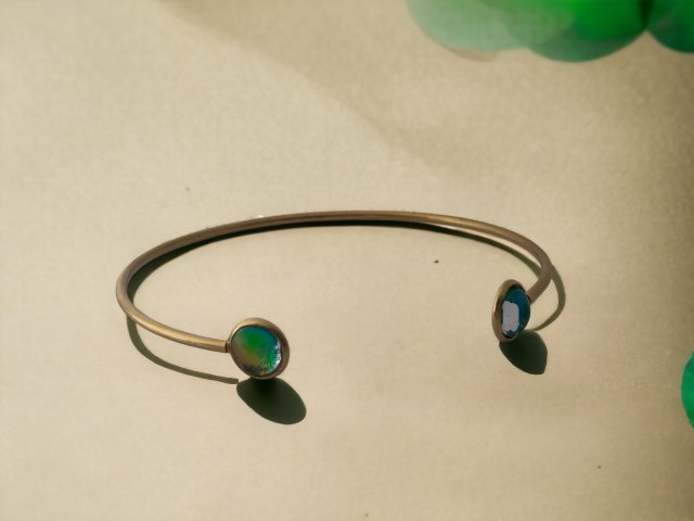 Bransoletka NEON cuff - zielone oczka