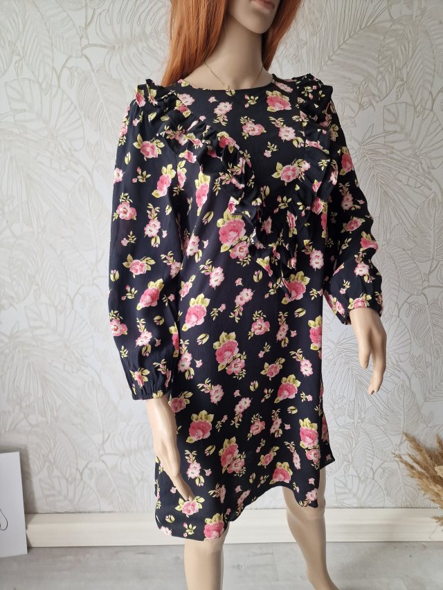 Zara czarna sukienka zwiewna w różowe kwiatki XS S