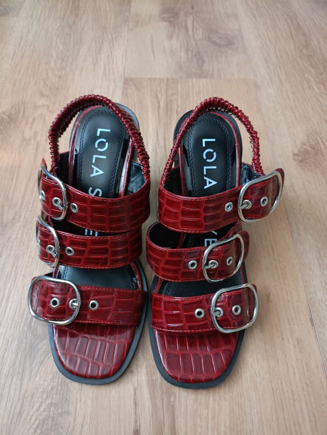 Nowe buty damskie 38