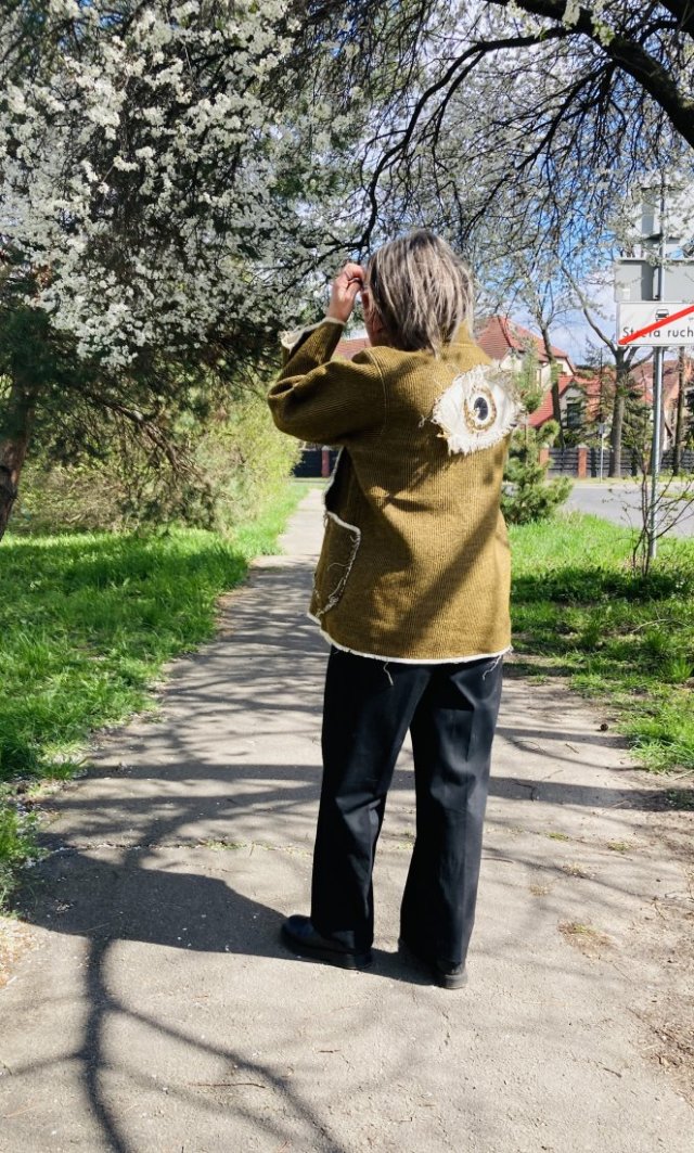 Kimono 100% wełna motyw oka na plecach.