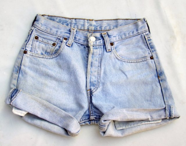 SZORTY LEVIS