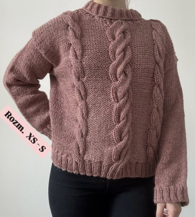 Sweter z warkoczami