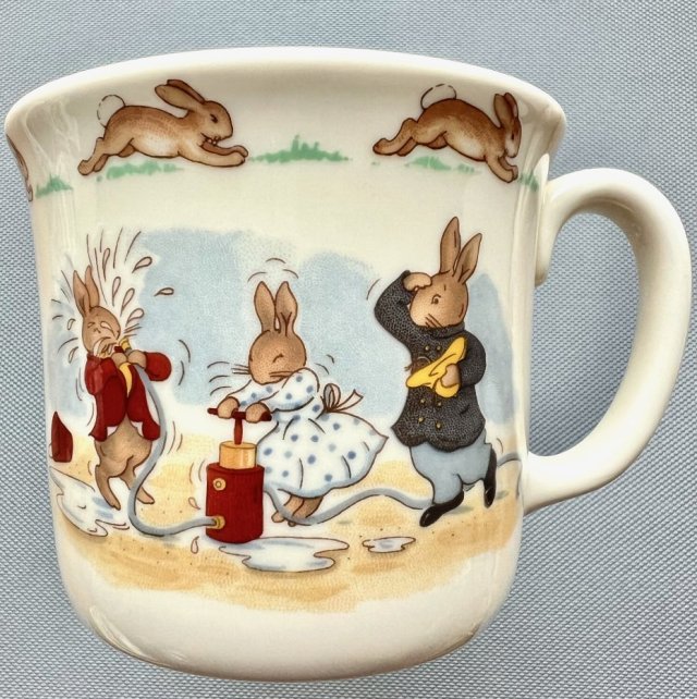 Rzadkość! ❤ Bunnykins - Royal Doulton 1936 ❤ Scenki rodzajowe - Kubek