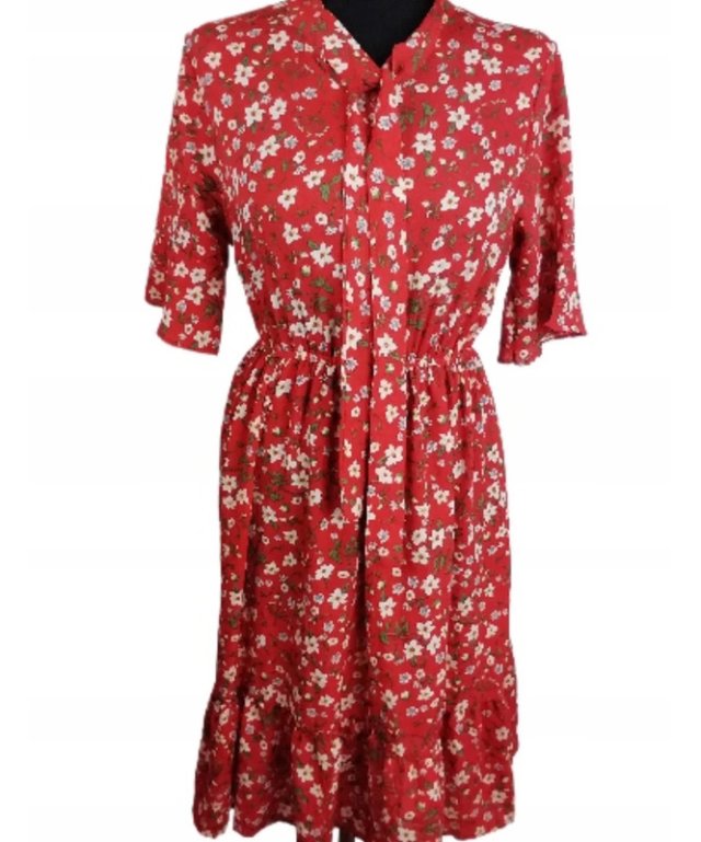 Czerwona sukienka w kwiaty Floral w stylu Vintage Cottage core