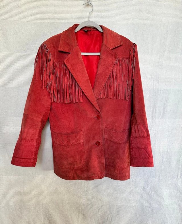 Skórzana kurtka różowa z frędzlami vintage