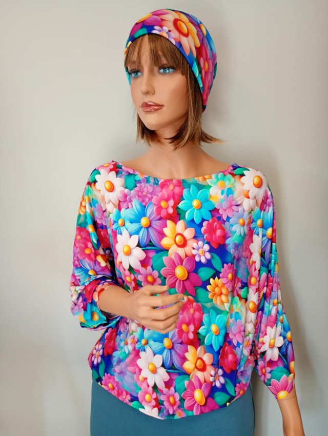 Bluzka wiosenne kwiaty, Super print.