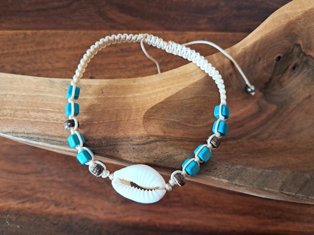 MUSZLA I TURKUSY - bransoletka hand made