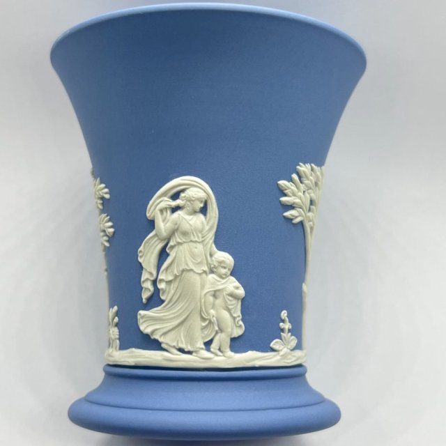 Collectable Wedgwood Jasperware - Blue ❤ Kolekcjonerska porcelana ❤ Wazonik