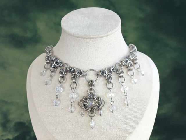 ✨ Gotycki choker chainmail ze stali chirurgicznej i szkła – ręcznie robiony, idealny do alternatywnych stylizacji! ✨