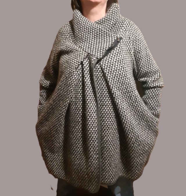 80% wełna * made in Italy * kokon * przejściowa kurtka * krótki płaszcz z wełny * asymetryczny L / XL oversize