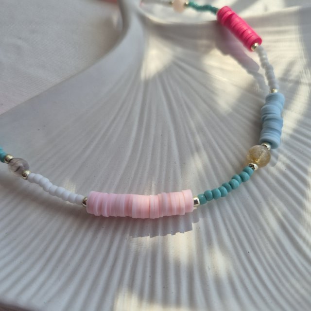 Naszyjnik choker z koralików i kamieni naturalnych