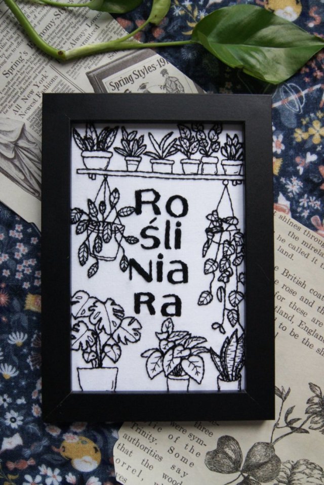 Rośliniara - haft w ramce (czarna)