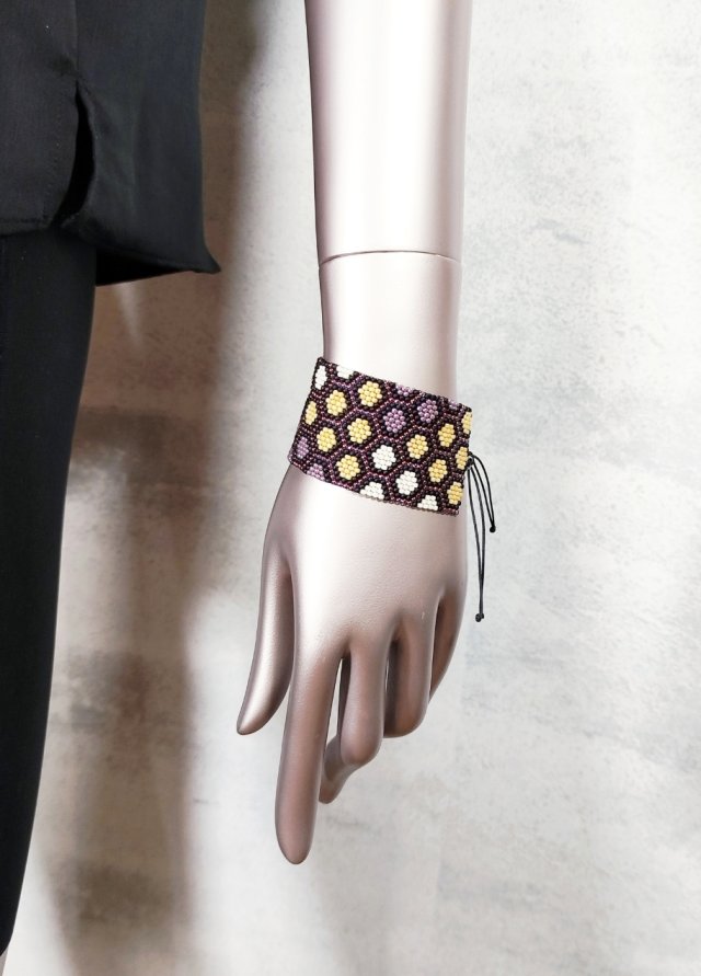 GLAMOUR