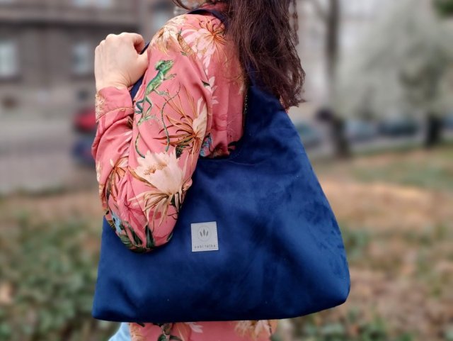 Zamszowa torba Hobo Margo Granatowa